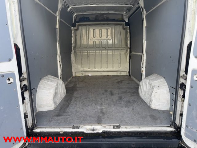 PEUGEOT Boxer usata, con ESP