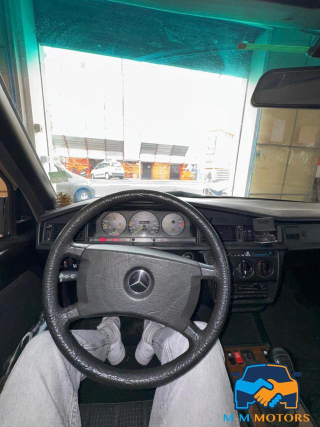 MERCEDES-BENZ 190 usata 13