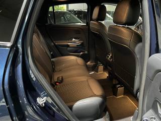 MERCEDES-BENZ GLA 200 usata, con Sedili riscaldati