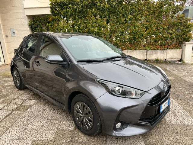TOYOTA Yaris usata 2