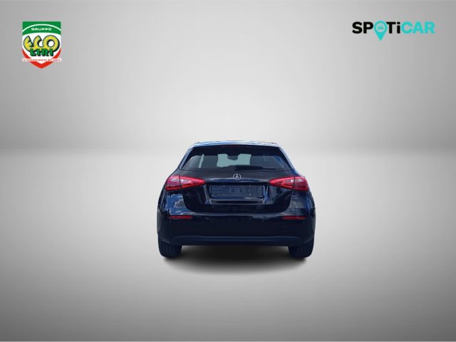 MERCEDES-BENZ A 180 usata, con Cerchi in lega