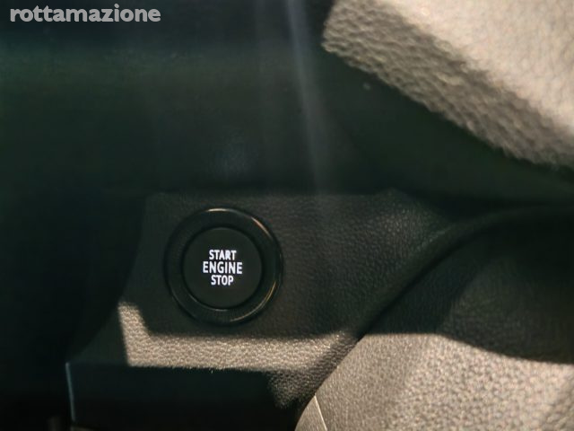 DACIA Sandero usata, con Fari LED