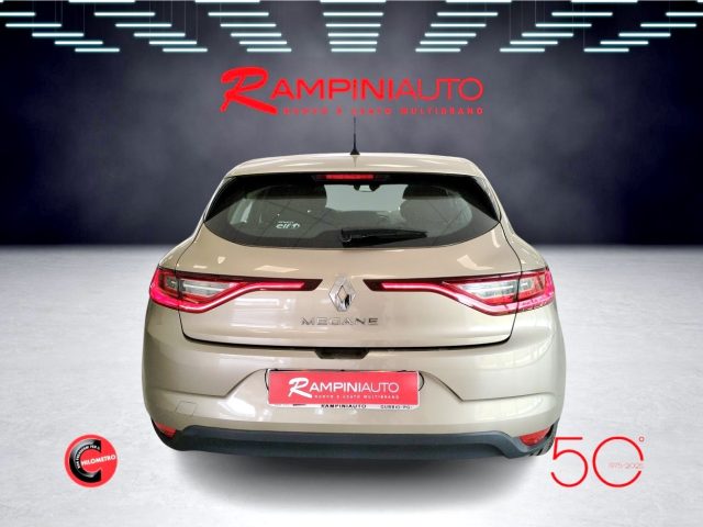 RENAULT Megane usata 9