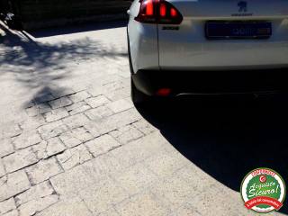 PEUGEOT 2008 usata, con Hill holder