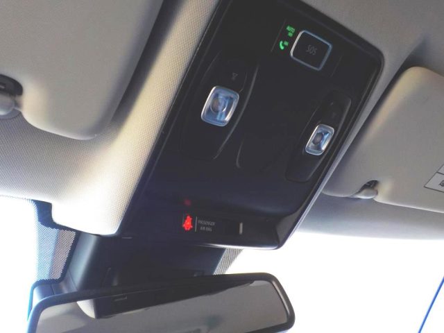 RENAULT Captur usata, con Hill holder