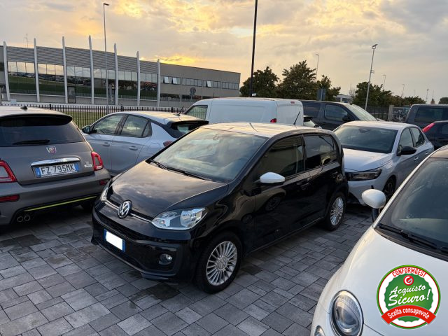 VOLKSWAGEN up! usata, con ABS