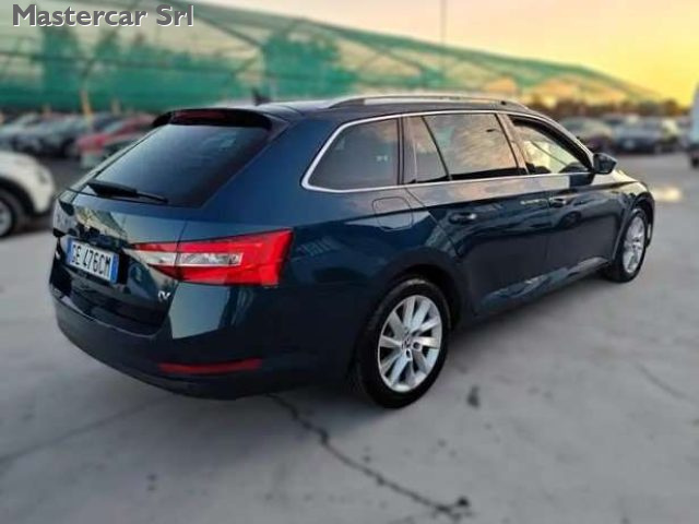 SKODA Superb usata, con Climatizzatore