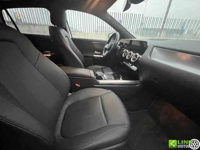 MERCEDES-BENZ GLA 250 usata, con Park Distance Control