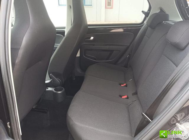 VOLKSWAGEN up! usata, con Park Distance Control