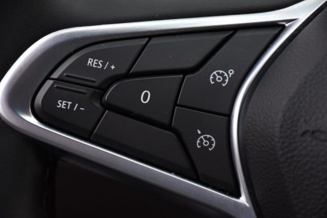 RENAULT Clio usata, con Fari LED