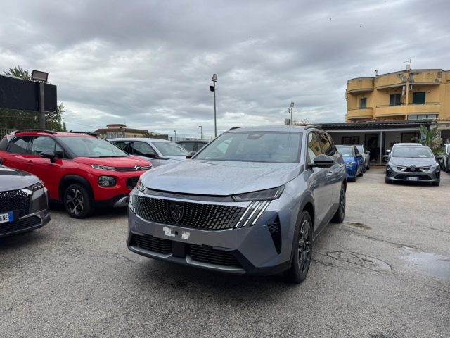 PEUGEOT 5008 usata, con Airbag