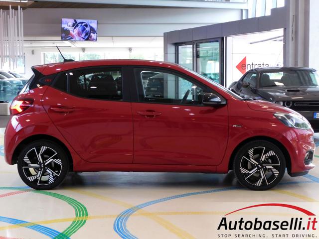 HYUNDAI i10 usata, con Sedile posteriore sdoppiato