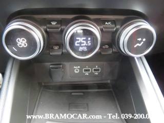 RENAULT Clio usata, con Volante in pelle