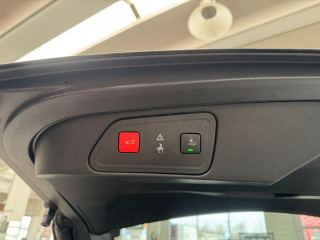 PEUGEOT 3008 usata, con Isofix