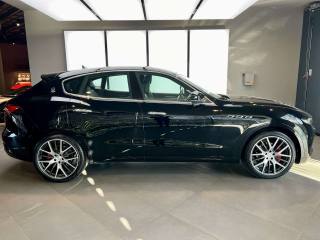MASERATI Levante usata, con Alzacristalli elettrici