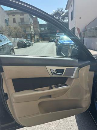 JAGUAR XF usata, con Sistema di navigazione
