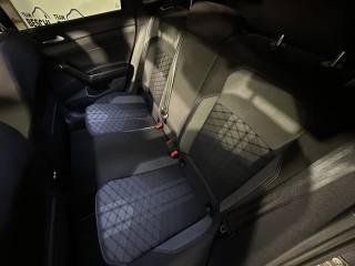 VOLKSWAGEN Taigo usata, con Autoradio