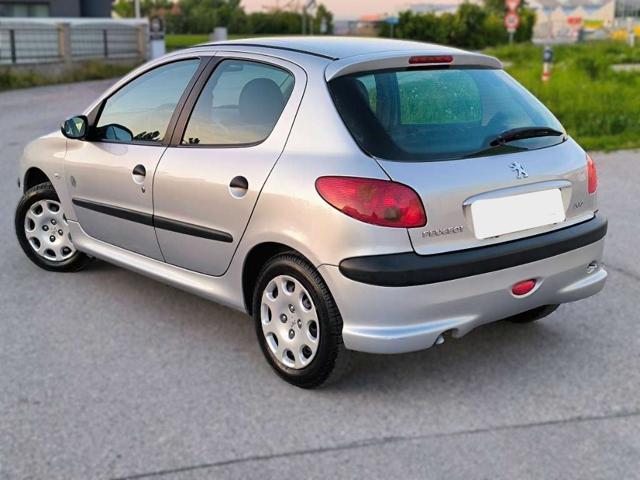PEUGEOT 206 usata, con Sedile posteriore sdoppiato
