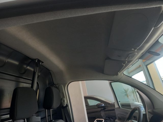 RENAULT Kangoo usata 12