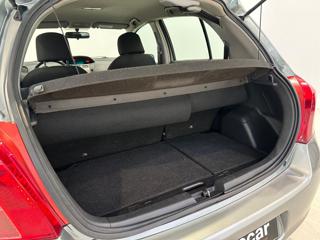 TOYOTA Yaris usata, con Sedile posteriore sdoppiato