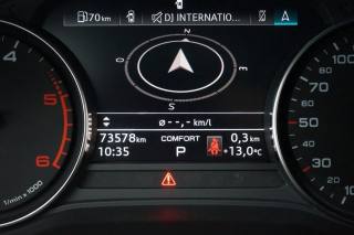 AUDI Q5 usata, con Sensori di parcheggio anteriori