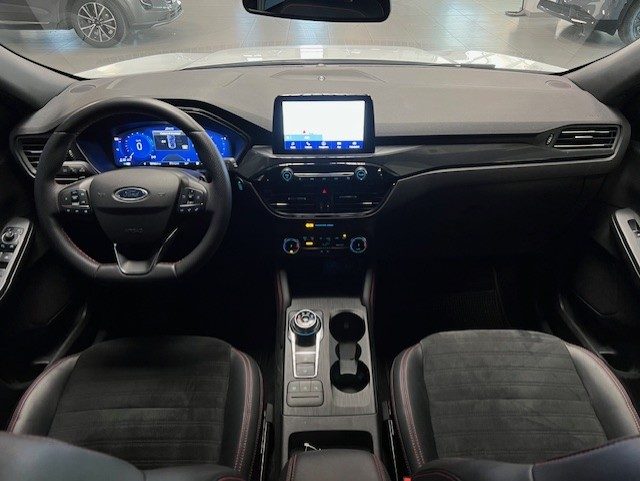 FORD Kuga usata, con Boardcomputer