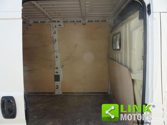 PEUGEOT Boxer usata, con Sensore di pioggia