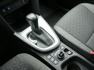 TOYOTA Yaris Cross usata, con Fendinebbia