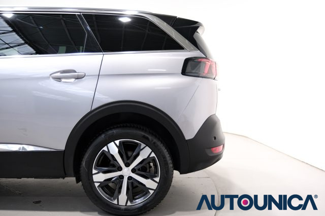 PEUGEOT 5008 usata, con Climatizzatore automatico, 2 zone