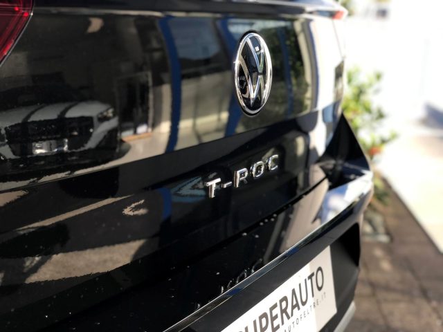 VOLKSWAGEN T-Roc usata, con Autoradio