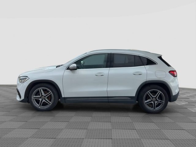 MERCEDES-BENZ CLA usata 1