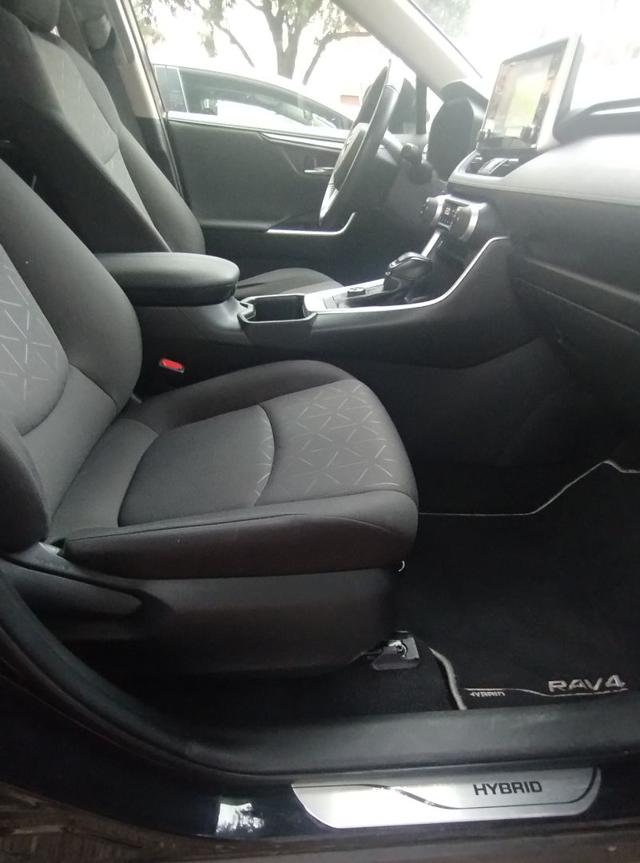 TOYOTA RAV 4 MY23 usata, con Vivavoce