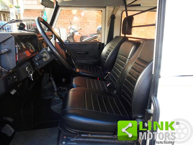 LAND ROVER Defender usata 12