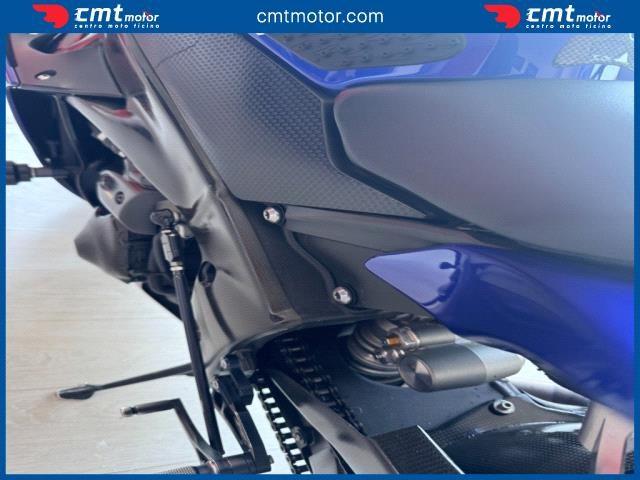 YAMAHA YZF R1 usata 7