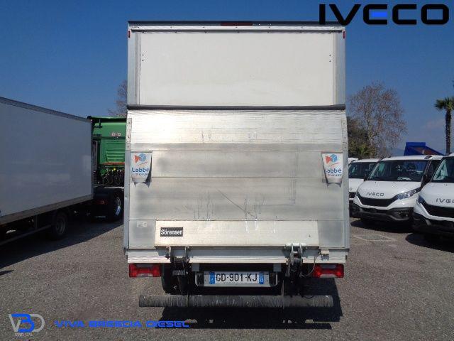 IVECO Daily usata, con Controllo automatico clima