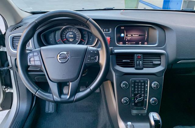 VOLVO V40 usata, con ESP