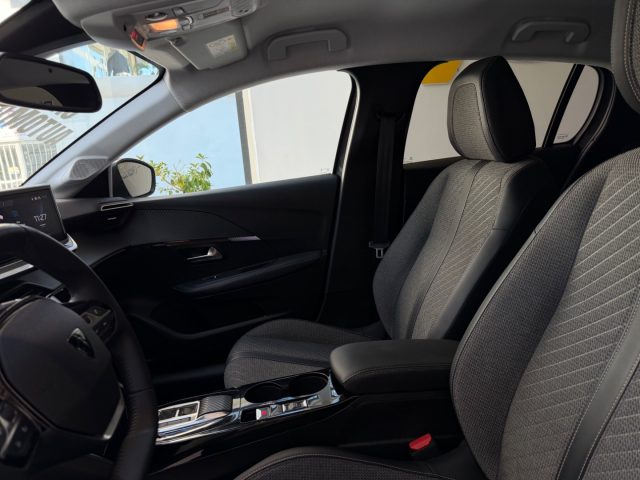 PEUGEOT 208 usata, con Climatizzatore automatico, 4 zone
