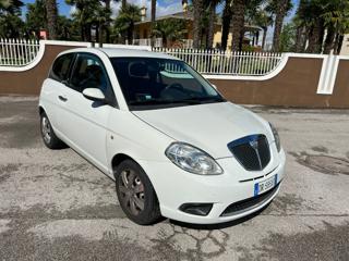 LANCIA Ypsilon usata, con Autoradio
