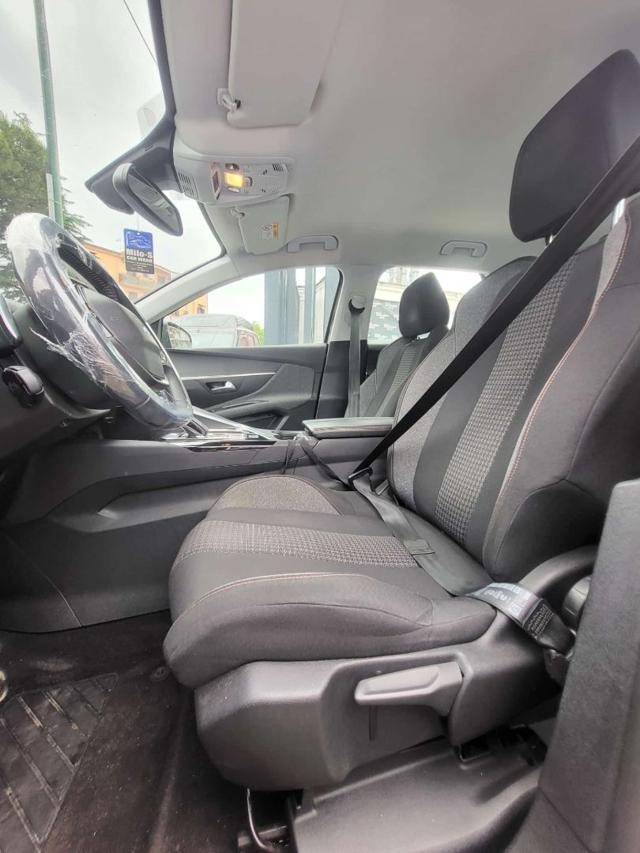 PEUGEOT 3008 usata, con Cerchi in lega