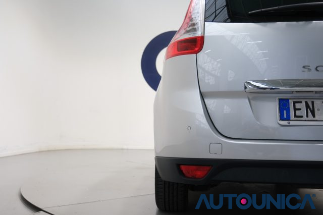 RENAULT Scenic usata 50