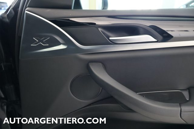 BMW X4 usata, con Sensori di parcheggio posteriori