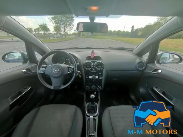 OPEL Corsa usata, con ESP