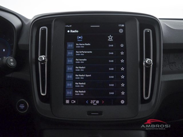VOLVO XC40 usata 12