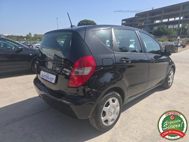 MERCEDES-BENZ A 160 usata, con Chiusura centralizzata