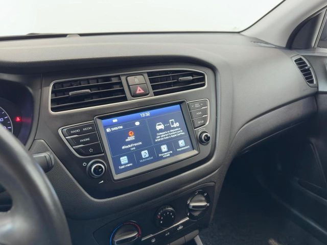 HYUNDAI i20 usata, con Climatizzatore