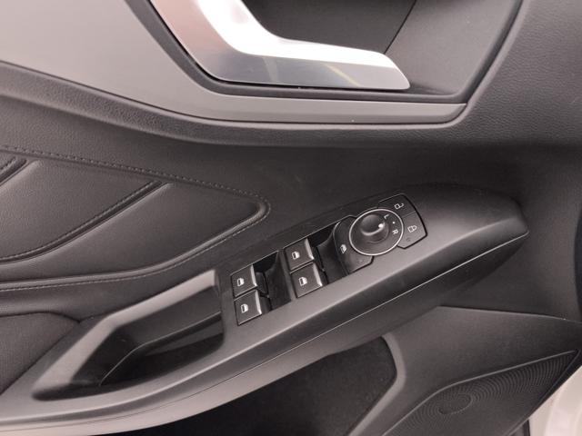 FORD Focus usata, con Fari LED