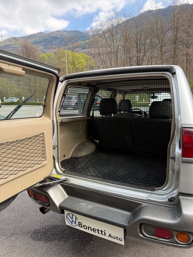 NISSAN Terrano usata 13