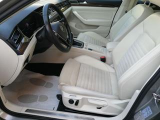 VOLKSWAGEN Passat Variant usata, con Boardcomputer