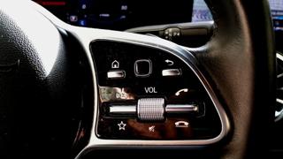 MERCEDES-BENZ EQA usata, con Interni in pelle