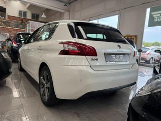 PEUGEOT 308 usata, con Boardcomputer